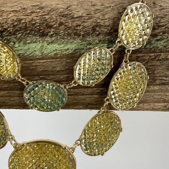 Ballet Statement Necklace  - Picture 4 of 5